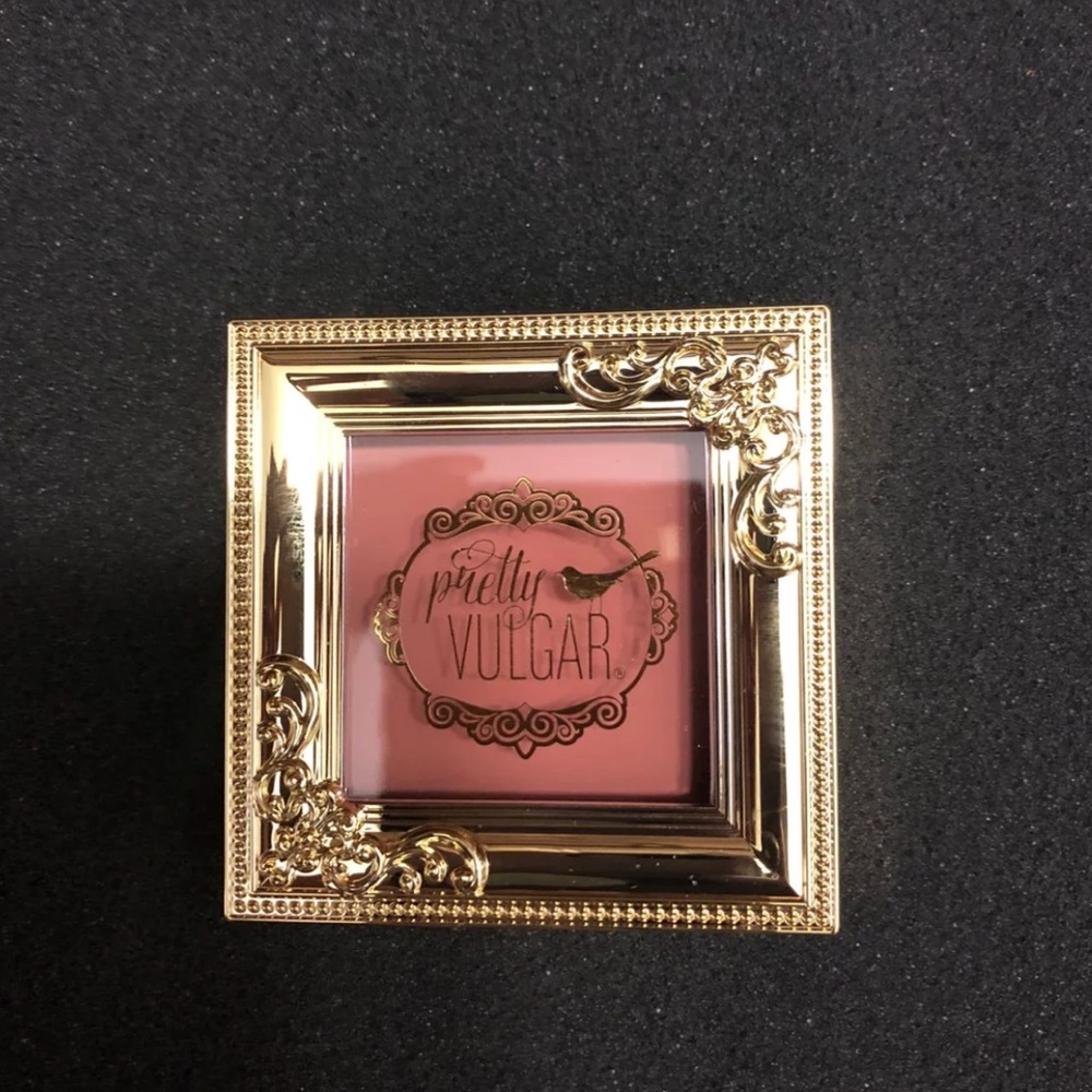 Pretty vulgar blush